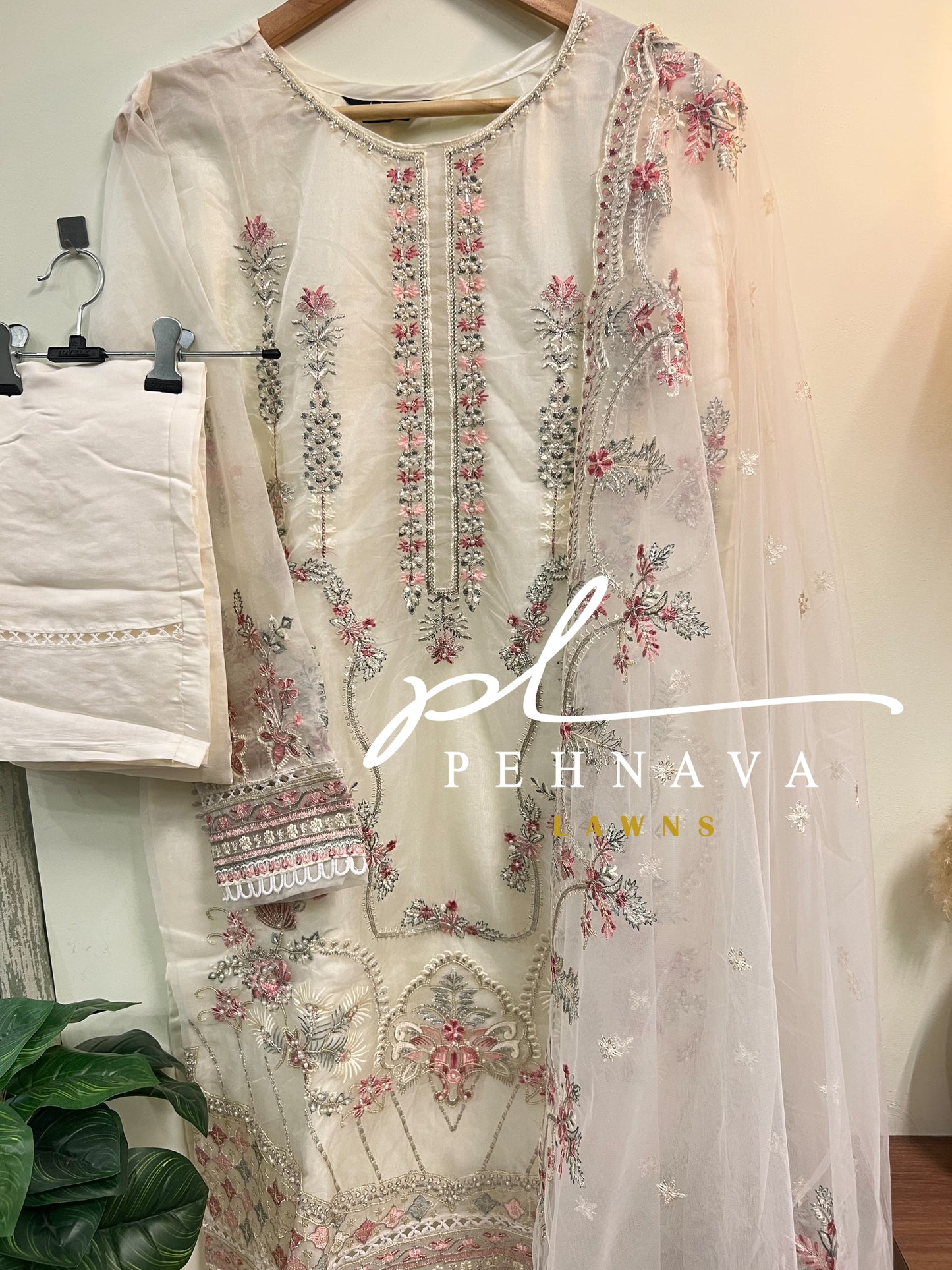 organza embroidered suit-nilofer